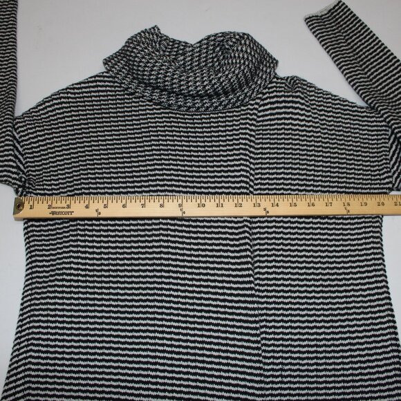 Cabi Sweater Sz S Black White Turtleneck Open Back Overlap 100% Cotton Sweater - Picture 16 of 16